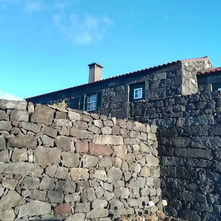 A Casa Da Formosinha * Madalena (Azores)
